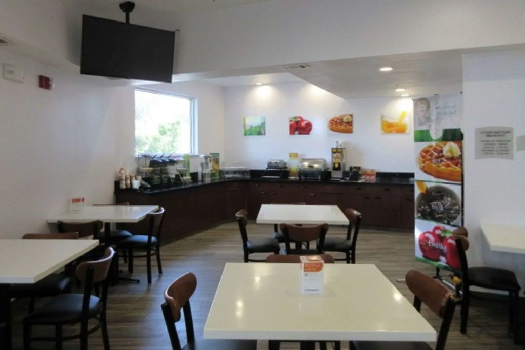 Quality Inn & Suites Fresno Northwest