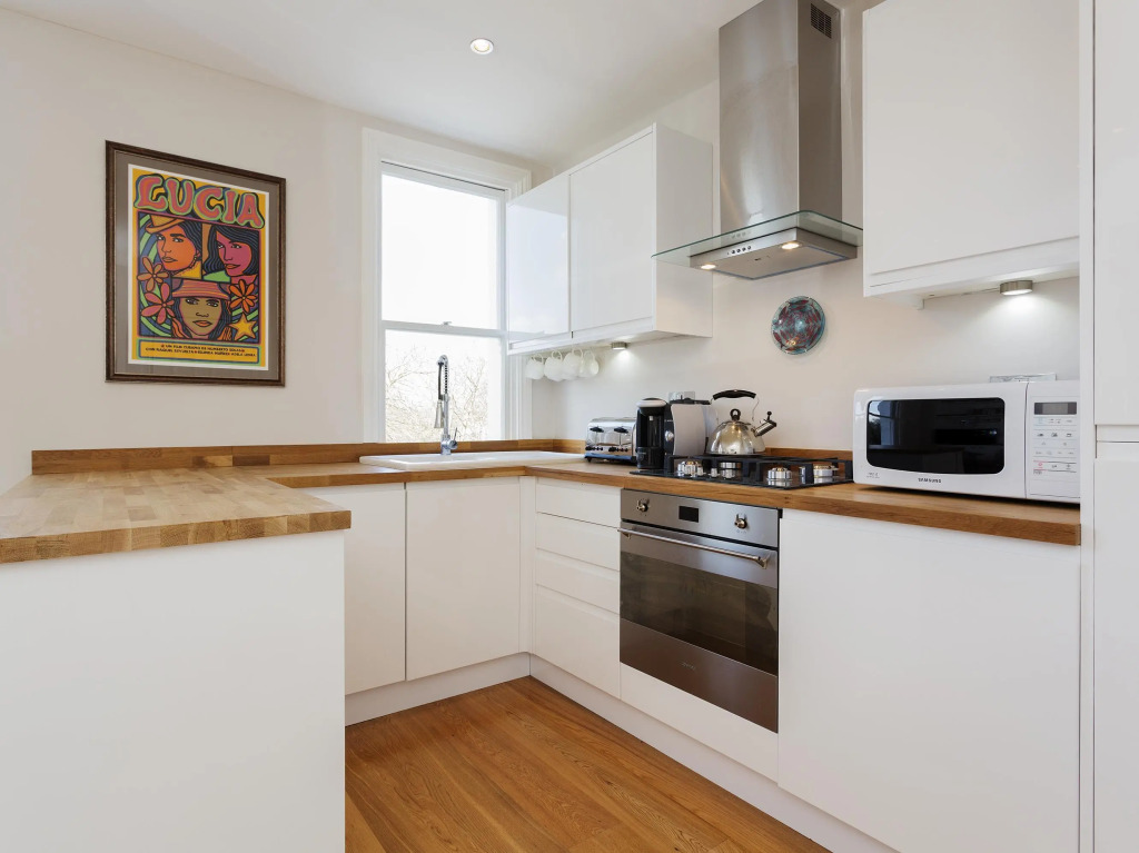 Veeve  2 Bed Flat On Fulham Palace Road Fulham