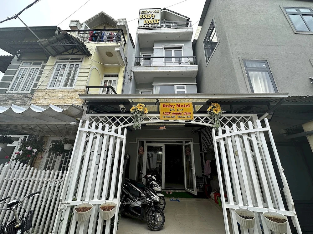 OYO 1202 Ruby Motel Da Lat