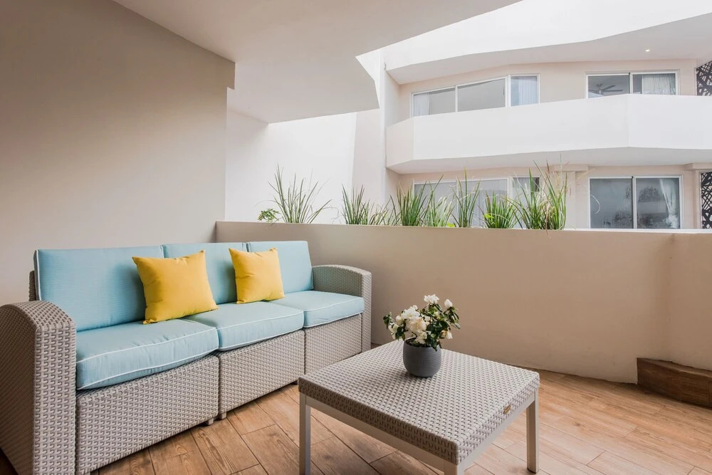 LUXURY 1-bdr -ROOFTOP POOL-GYM-PARK G310