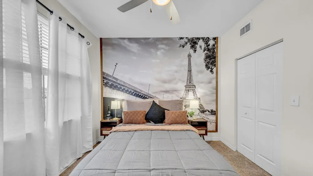 Modern 2BR 2BA Pool Gym Near Airport 9
