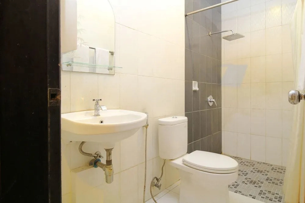 Airy Panakkukang Topaz Raya Blok F 5 Masale Makassar