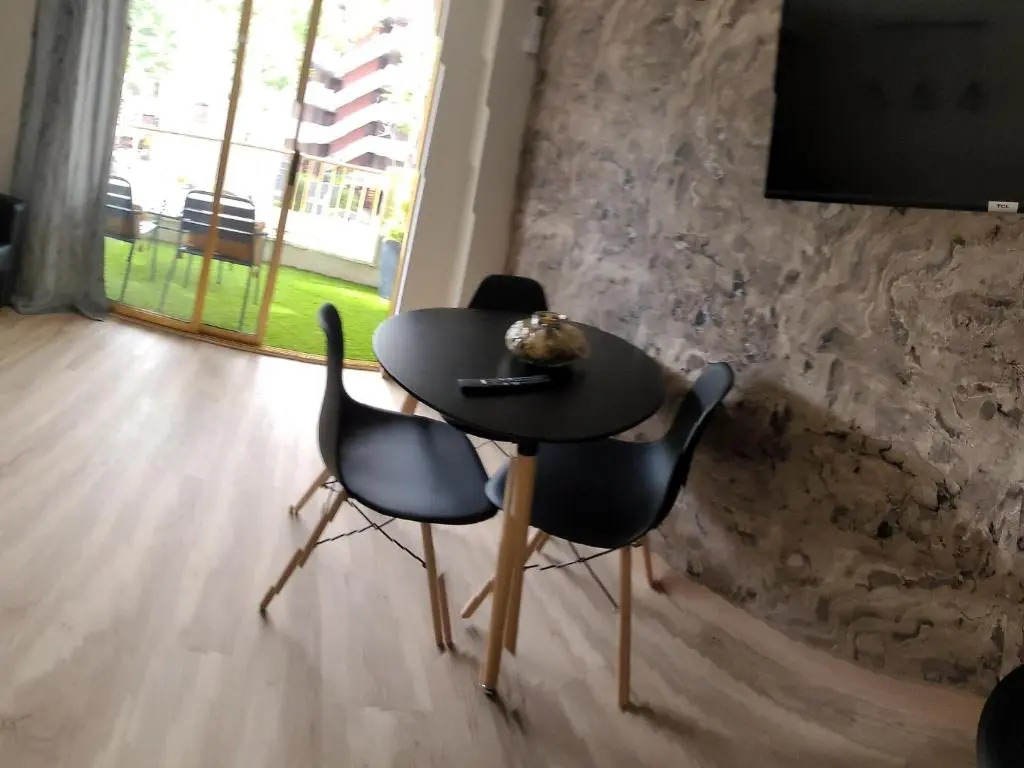 NUEVOS 2026 ESTRENA PRECIOSO APARTHOTEL INTER2, NEW APARTMENTS lN SALOU! self check in! PARKING! PORT AVENTURA