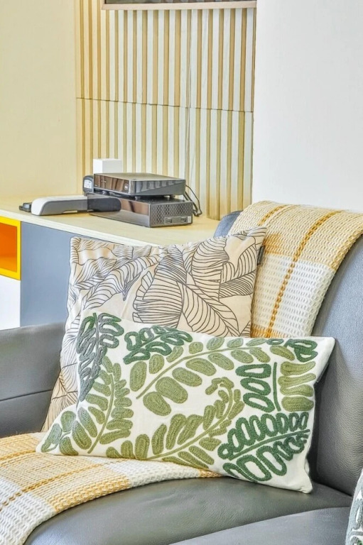 Lake View Luxurious Studio Bnbmehomes