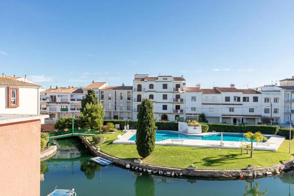 Empurialola- Apartamento en Empuriabrava con piscina y jardines en centro y cerca playa -158