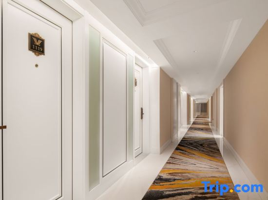 Vienna International Hotel (Lugu High-tech Zone Jiashanhu Park)