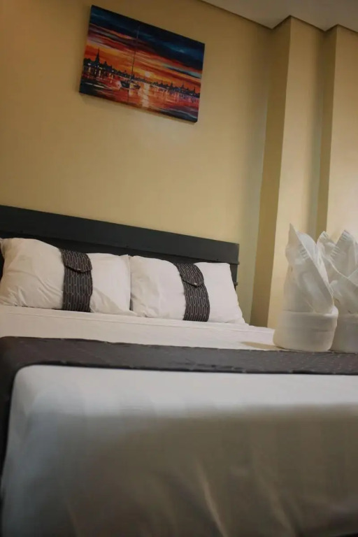 Rusville Hotel & Residences