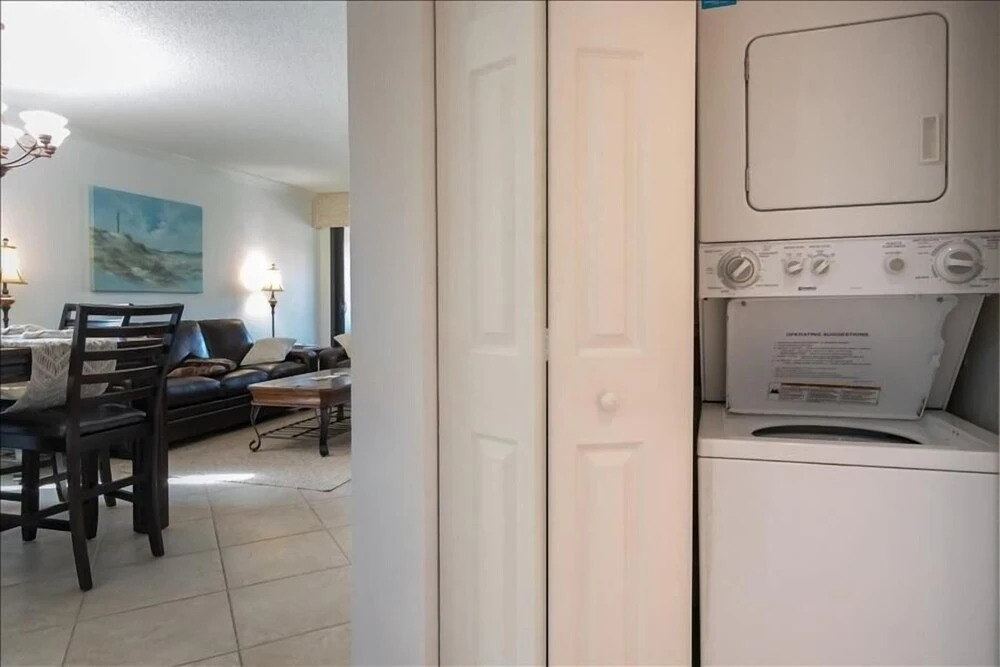 Grandview312 - Grandview 2 Bedroom Condo by Redawning