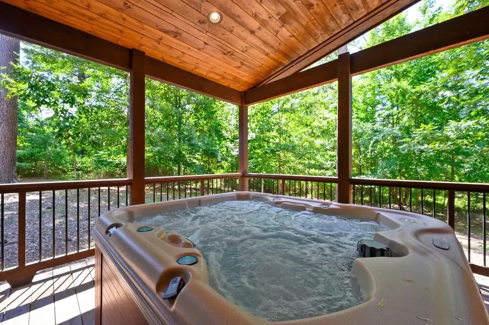 Majestic High - Cabin for 17