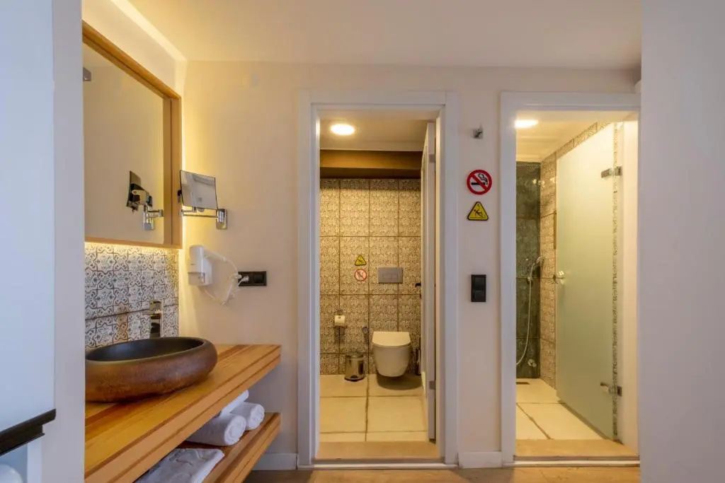 Ece Marina Suites
