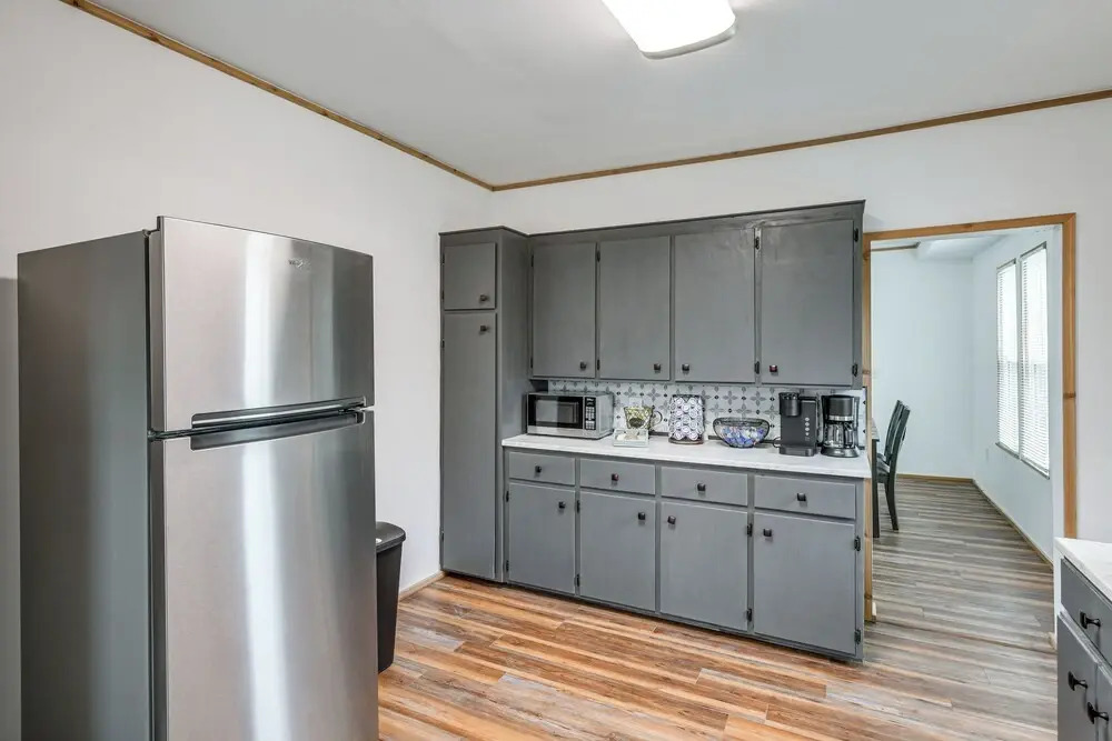 Charming Home - 2 Mi to Niagara Falls State Park!