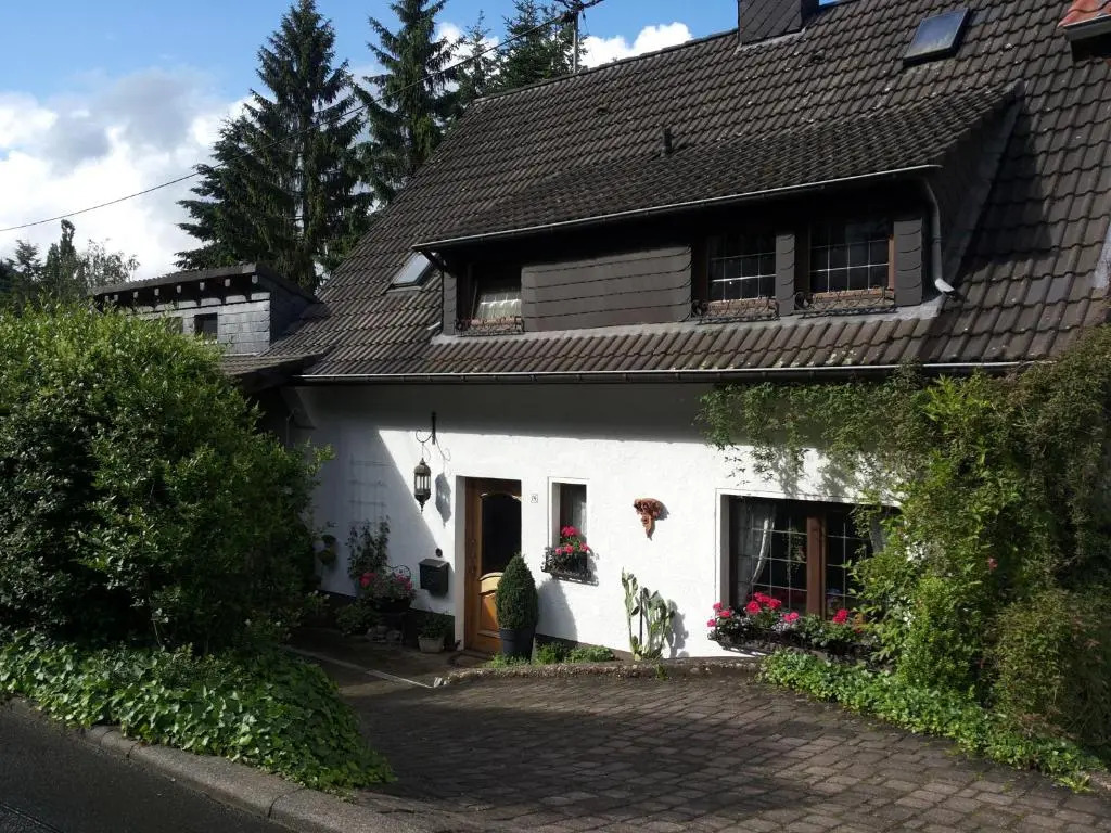 Gästezimmer Am Hüstert