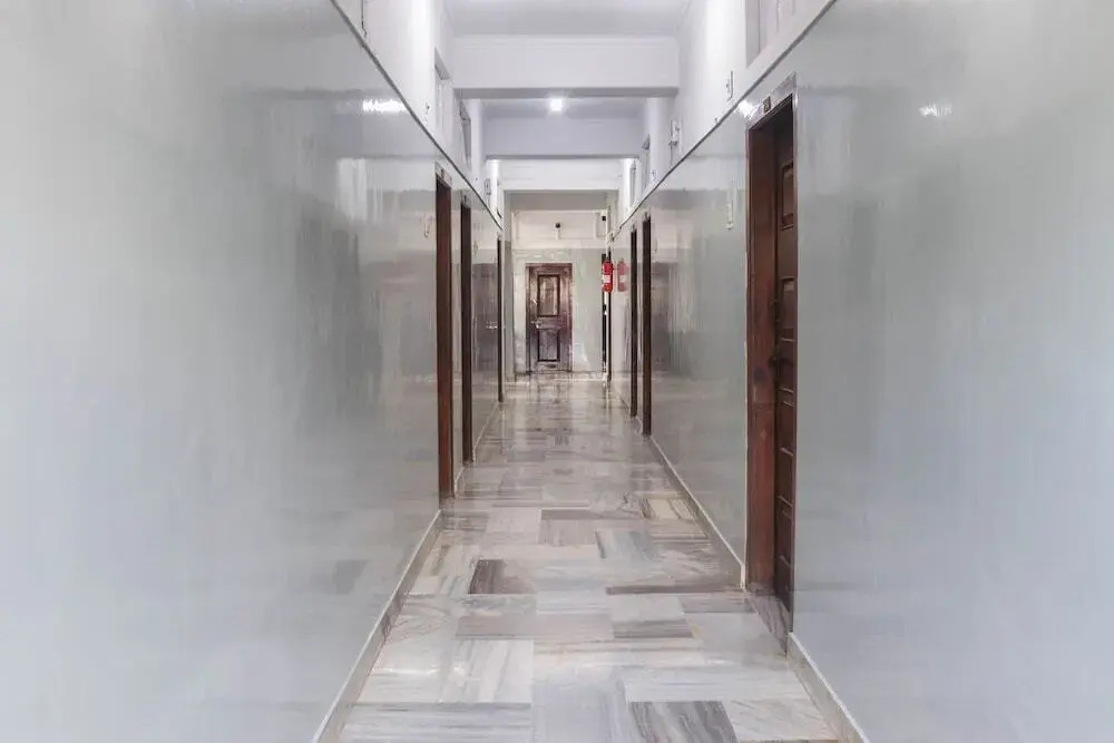Hotel Galaxy by OYO Rooms