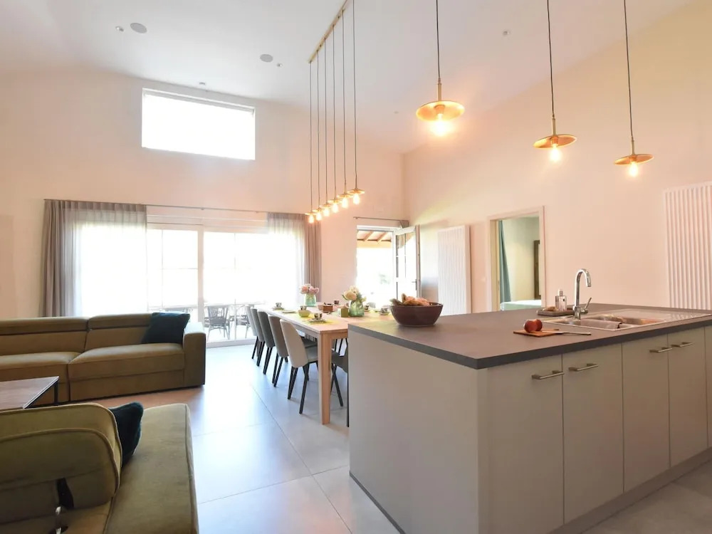Tasteful Holiday Home in Sijsele-brugge With Garden