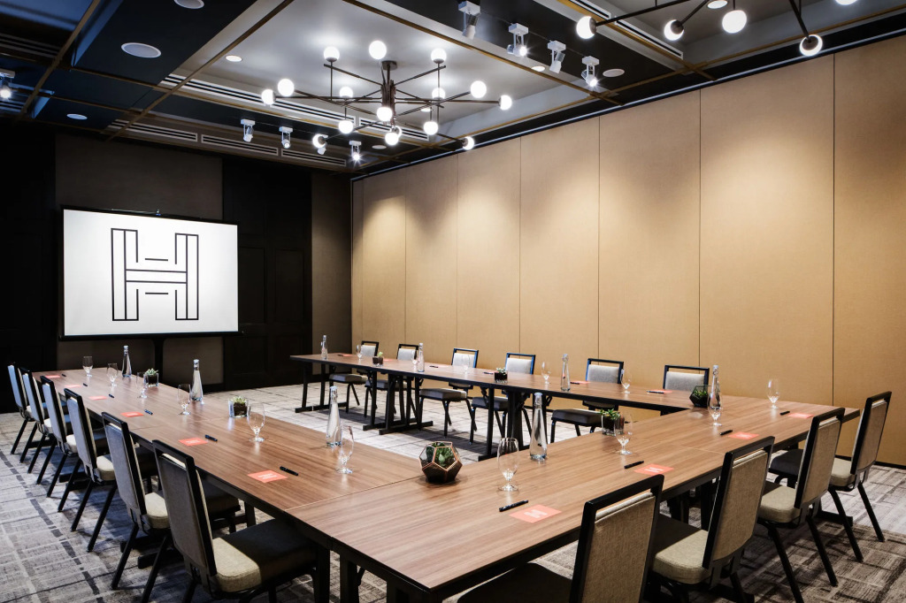 Halcyon, a hotel in Cherry Creek, Denver