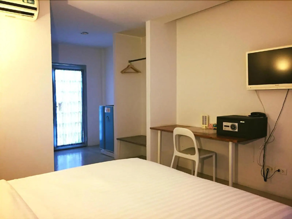 NY TH Hotel