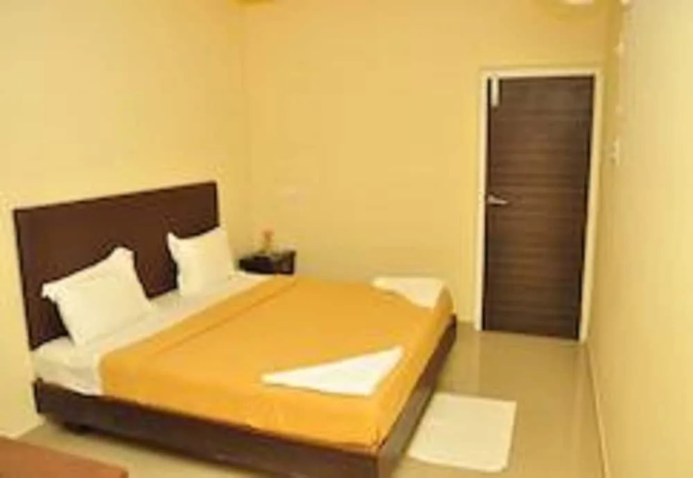 Kumaran Residency