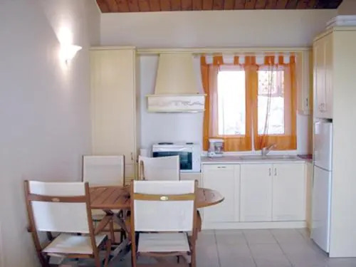 Menigos House 129