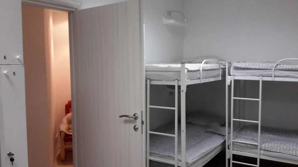 Etaji Hostel