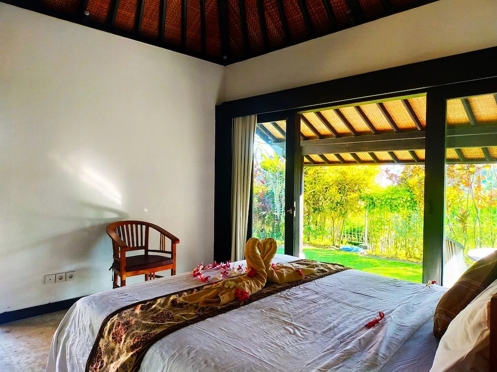 3BR Beautiful Villa Queen With Stunning Rice Field