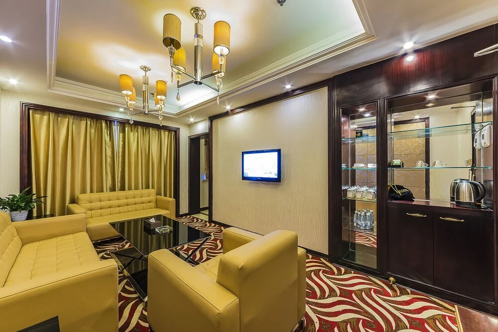 One Street Three Chengdu Hotel