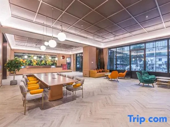 Orange Hotel (Nanchang Tengwang Pavilion Metro Station）