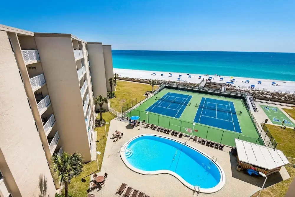 Holiday Surf and Racquet Club 711