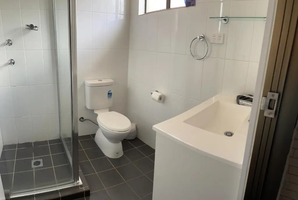 Abajaz Motor Inn - Pool and short walk to Town