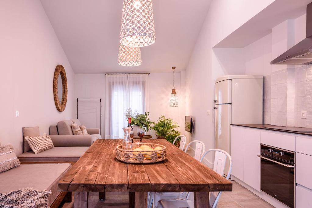CANDIL SUITE Origen