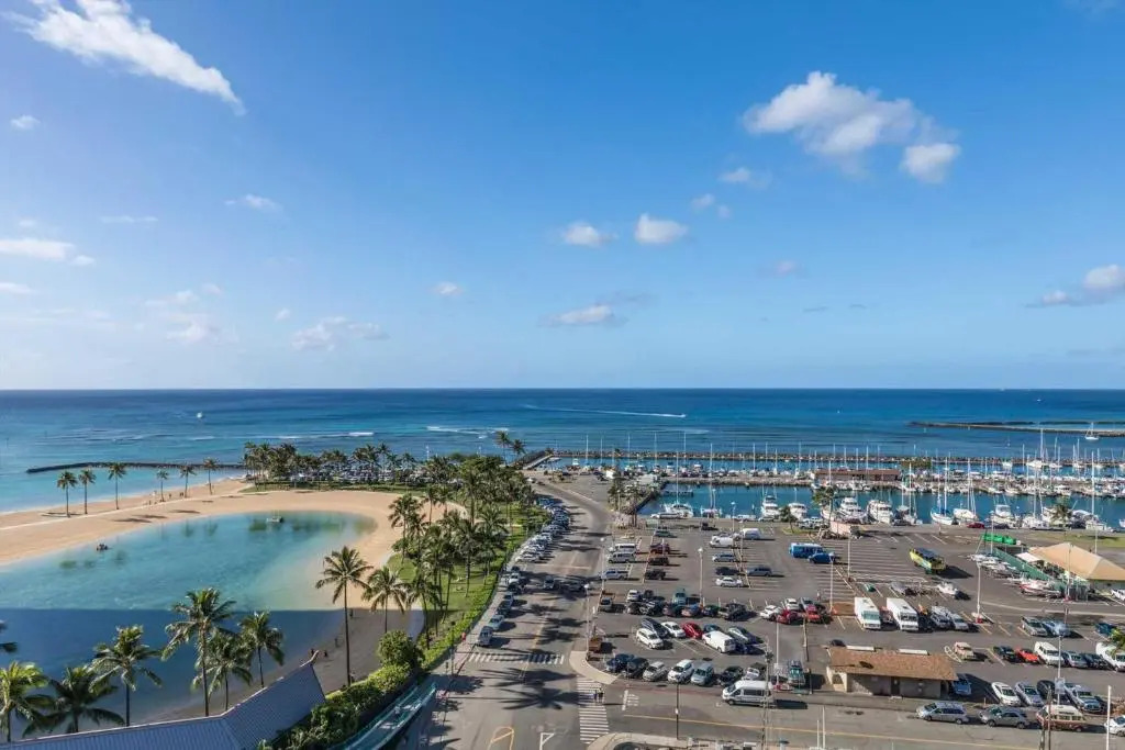Ilikai 1243 2 Bedrooms 2 Bathrooms Condo