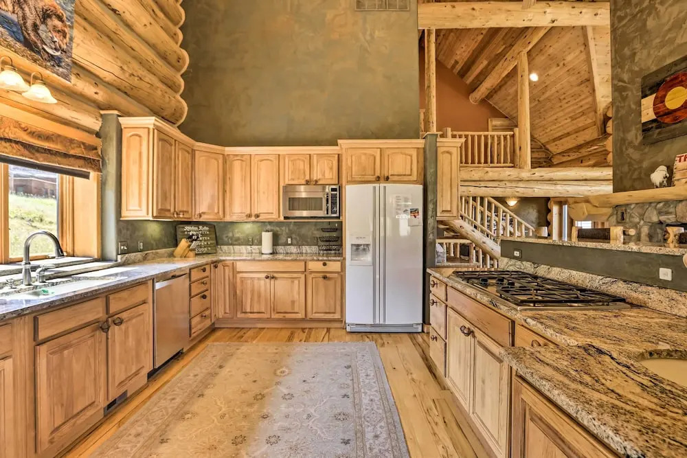 Skiing & Hiking Access: Spacious Granby Cabin!