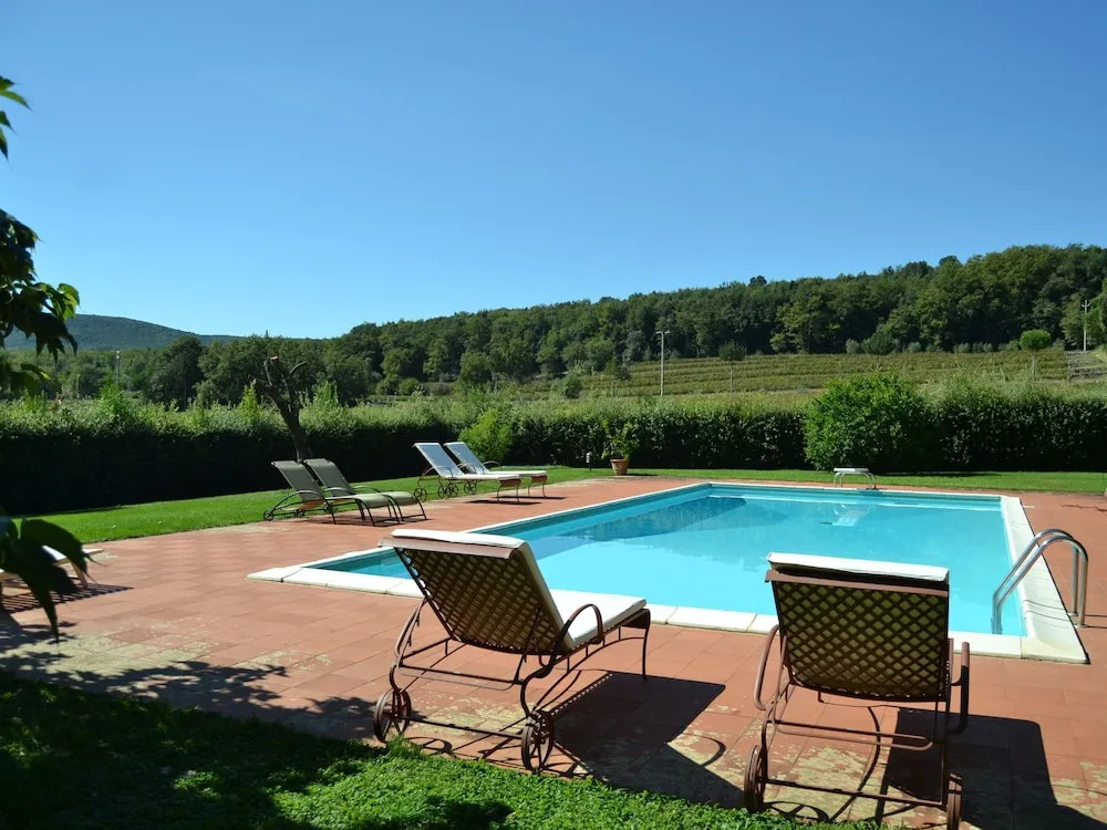 Comfortable Cottage in Sienna Italy With Swimming Pool