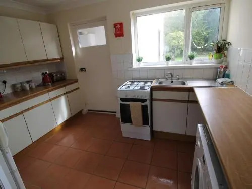 Two Bed Ground Floor Apartment Cardiff