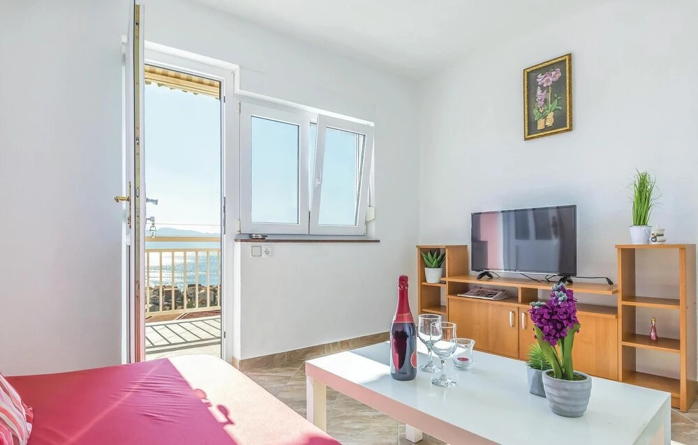 Awesome Home in Podaca With Wifi, Outdoor Swimming Pool and 1 Bedrooms