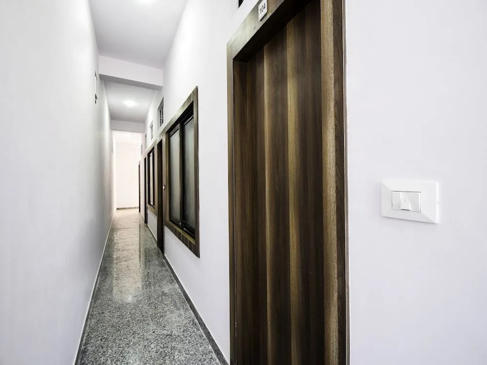 OYO 26580 Hari Krishna Palace