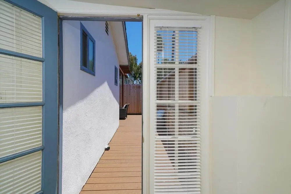 Incredible 3br/ 3BA Apt in Pacific Beach by Domio