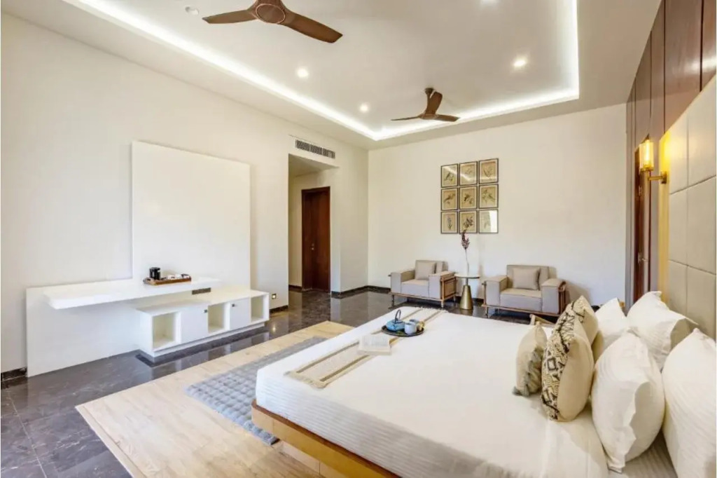 ELIVAAS Prive Kvanya Mansion with Pool