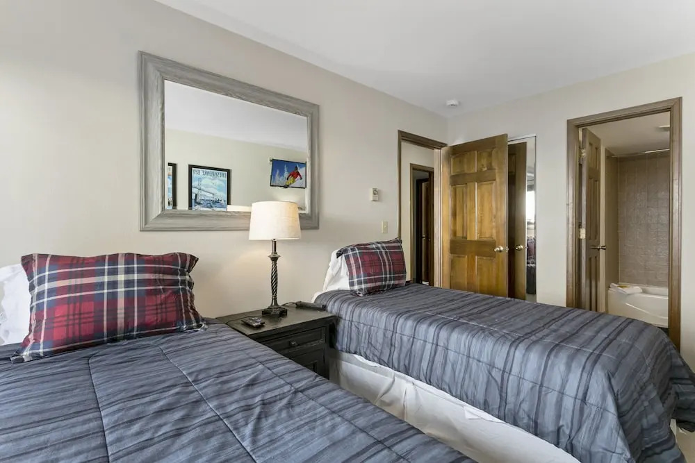 C14 Gore Creek Meadows 3 Bedroom Condo by RedAwning