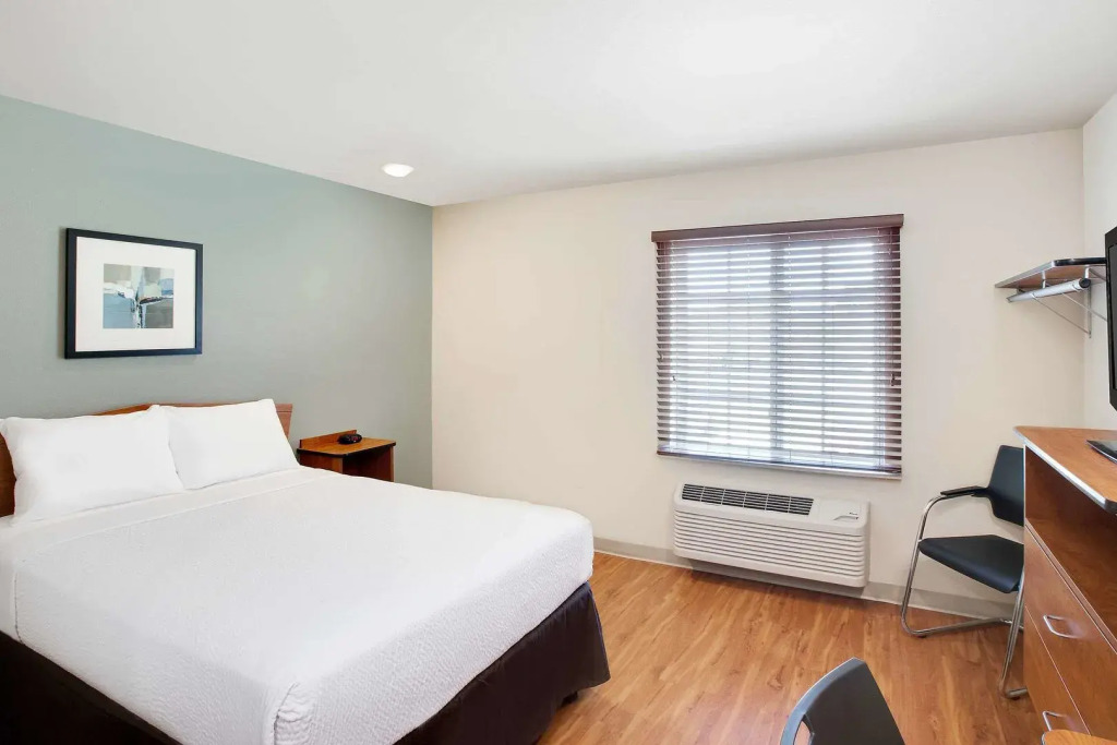 WoodSpring Suites Lake Charles