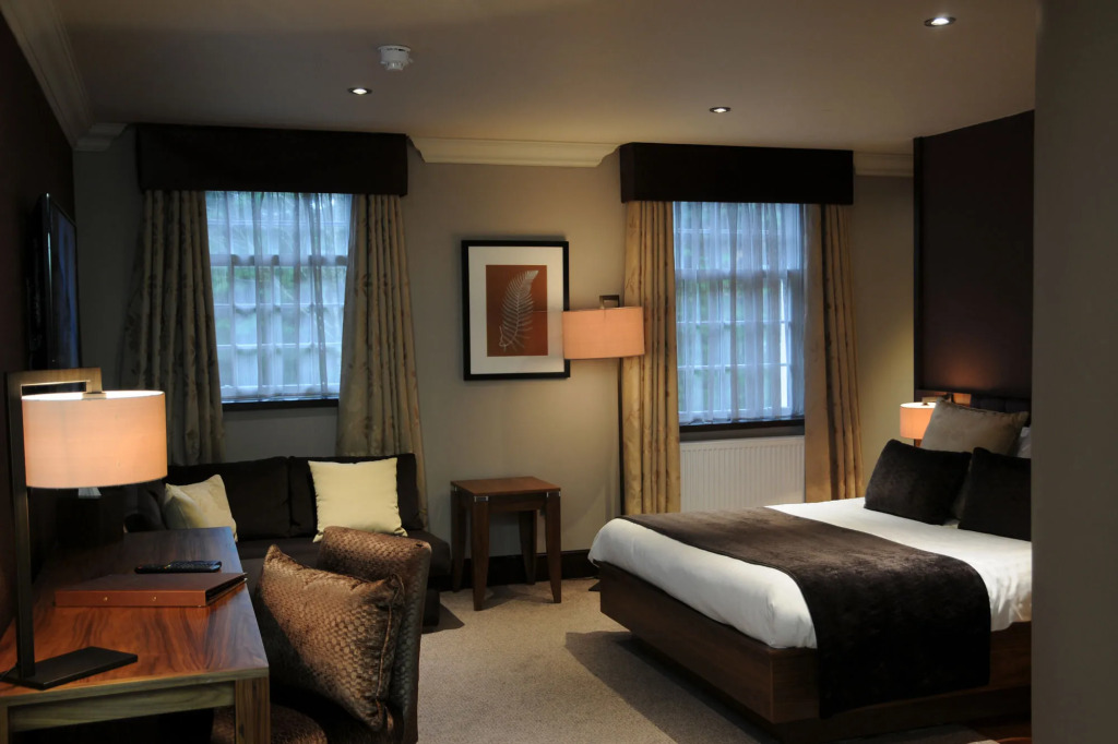 Busby Hotel