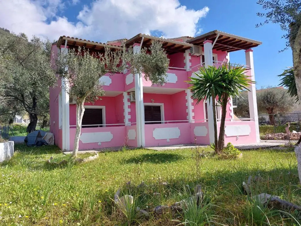 VILLA ELENA