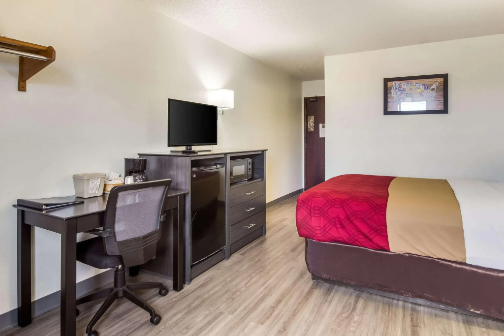 Super 8 Motel Somerset