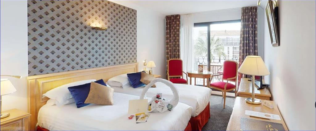 Sun Riviera Hotel