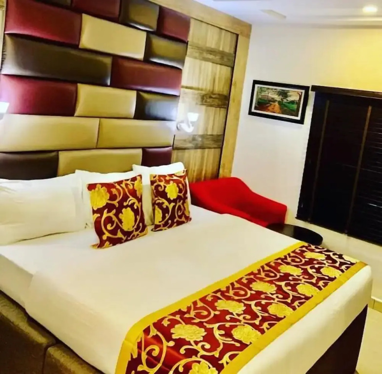 Victoria Inn Hotel & Suites