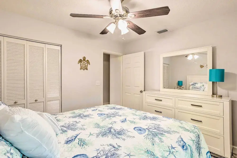 Jupiter Home w/ Patio & Grill ~ 6 Mi to Beach!