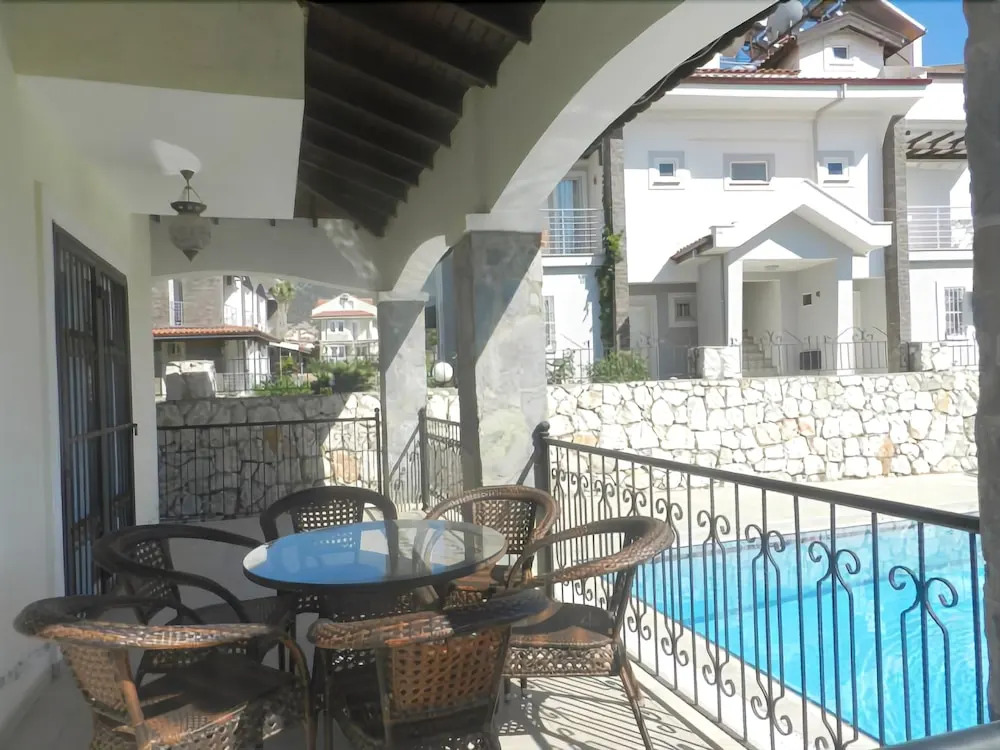New Age Villa Cetin