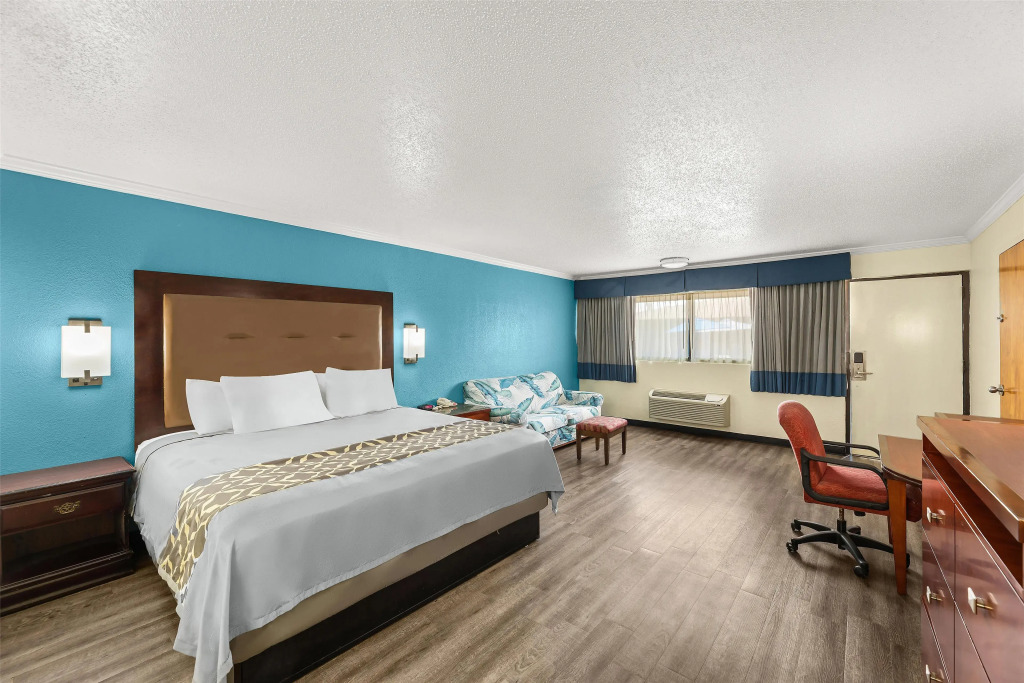 Americas Best Value Inn and Suites