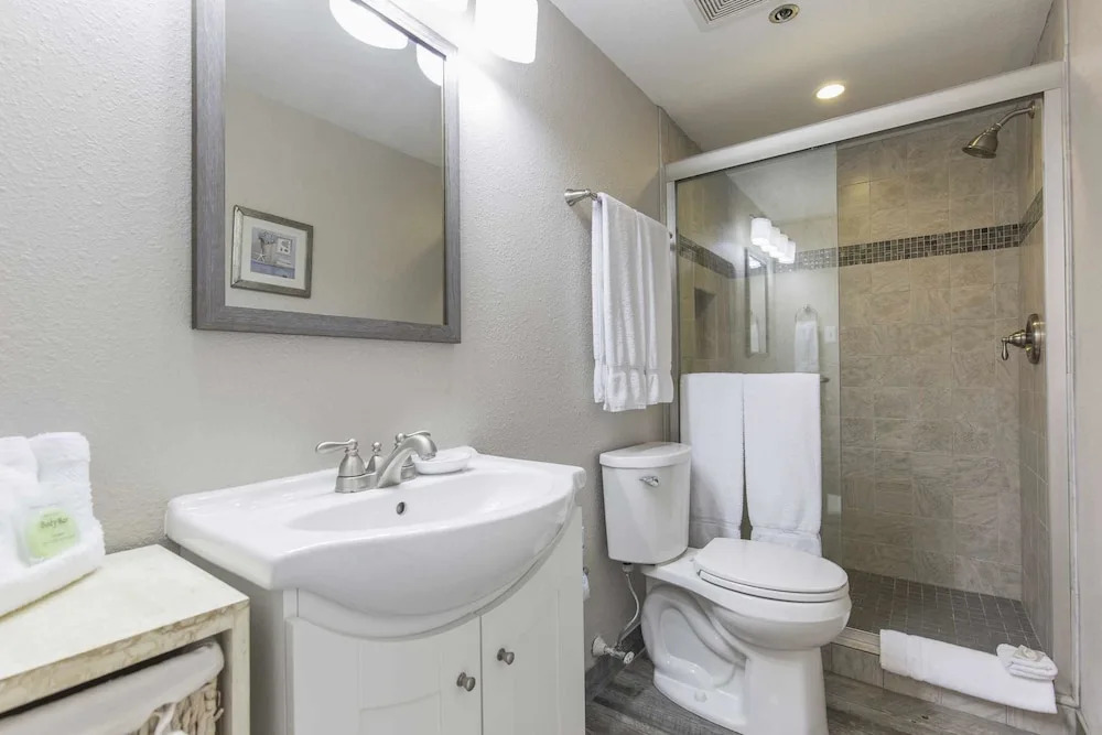 Inverness Condominium 805