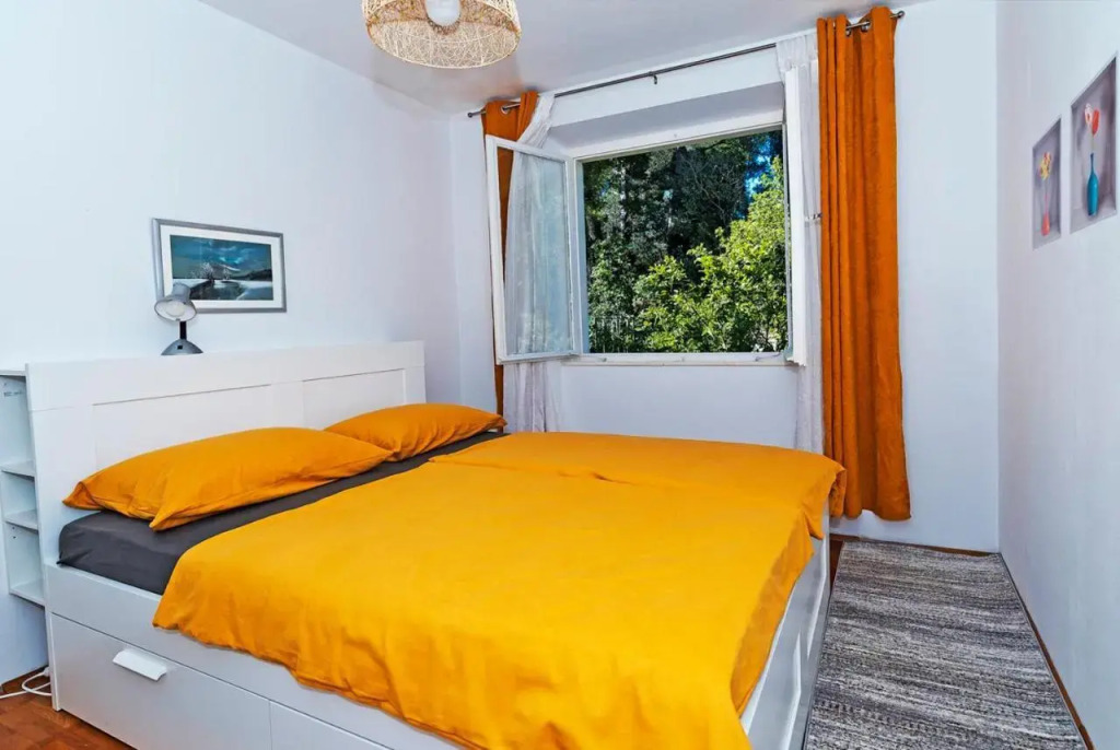 Comfortable Neda 58m2 next to beach&Old Town