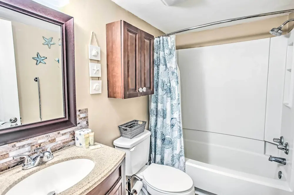2 Mi to Golfing: Oceanfront Myrtle Beach Condo